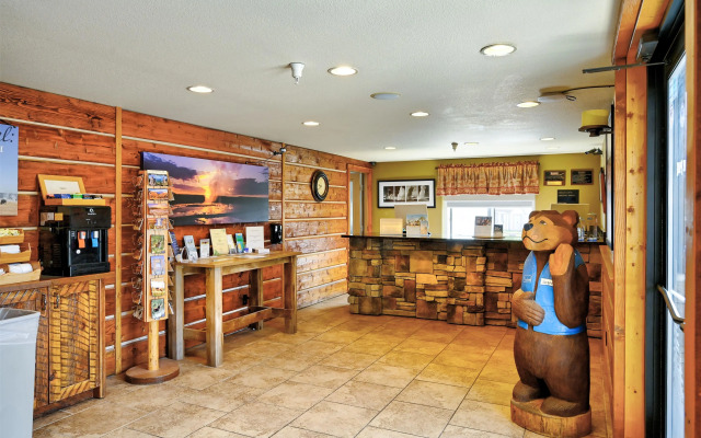 Travelodge by Wyndham Gardiner Yellowstone Park North