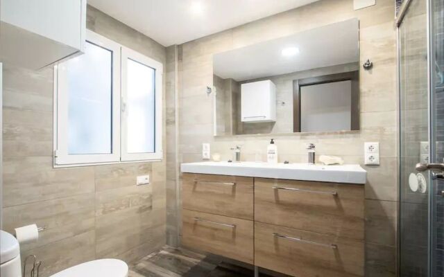 Little Sunny House 1