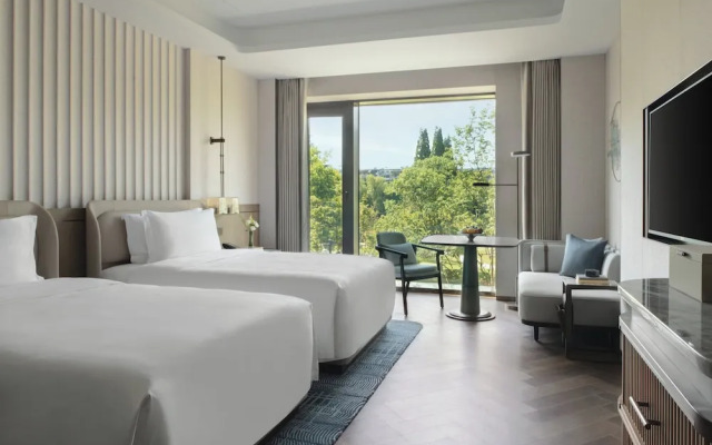 Intercontinental Xiangyang by IHG