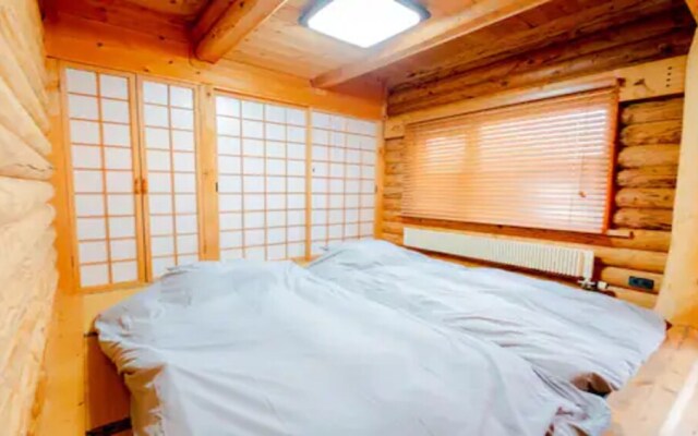 Lake Toya Hillside House