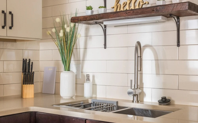 FRONTDESK 50 4th Ave Apts North Loop Warehouse District