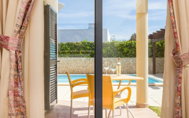 Estudios Montinhos Da Luz by Seewest