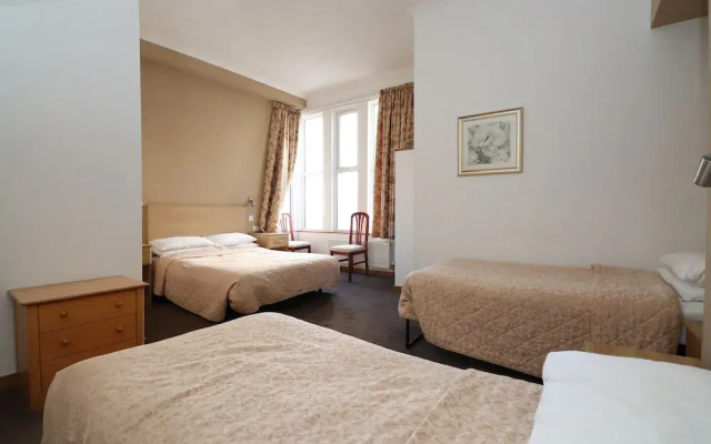 Sandringham Hotel