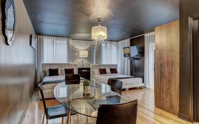 Golden District Yul Standard Studio