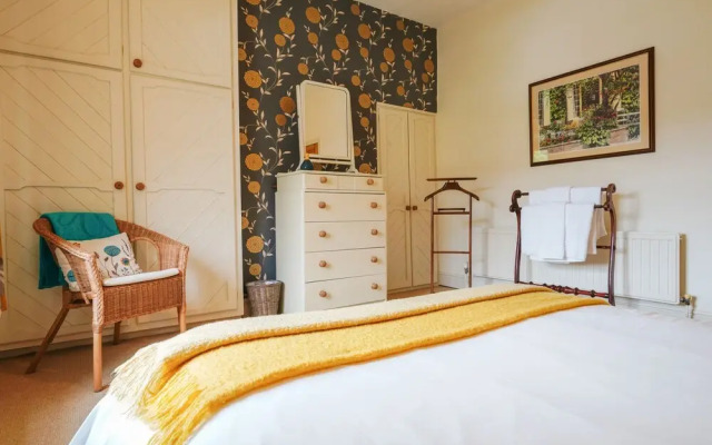 Cloudberry Cottage