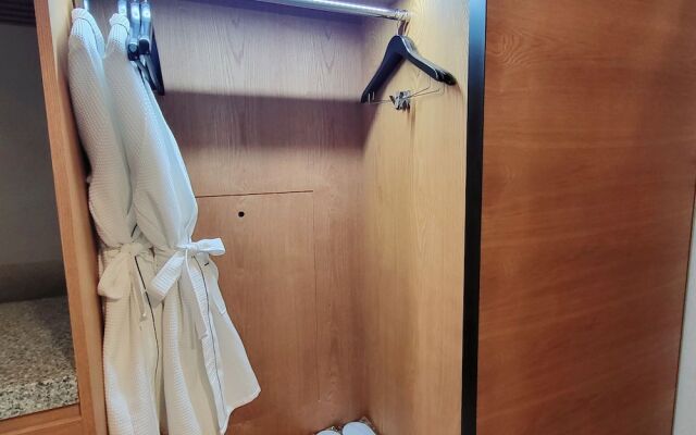 Hotel Tour Incheon Airport Hotel & Suites
