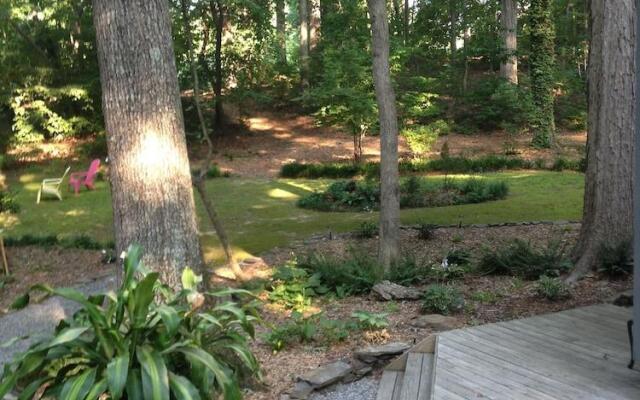 Azalea Private Wellness Retreat BnB