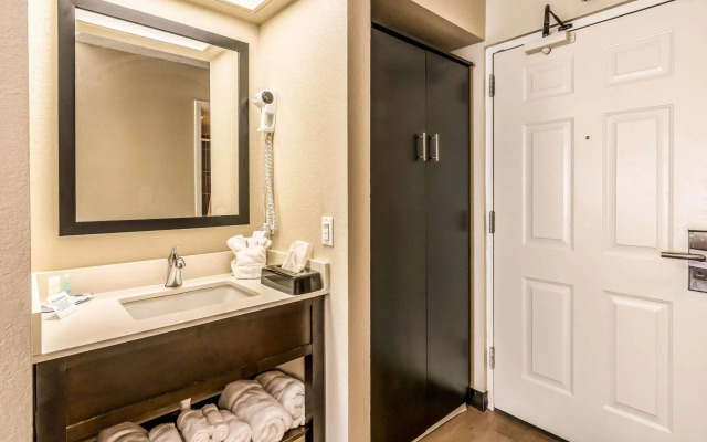 Quality Inn