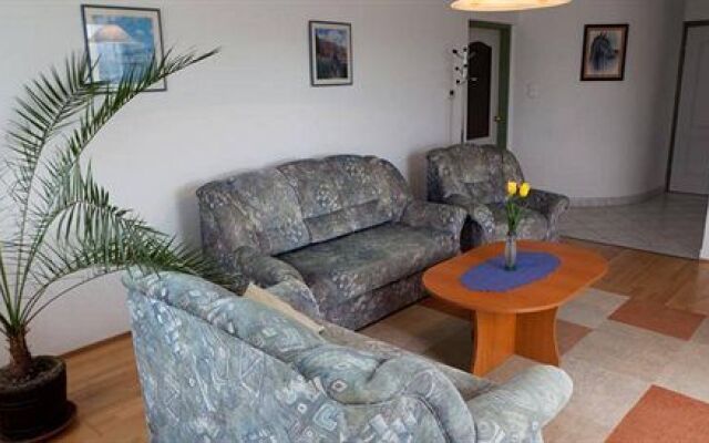 Flora Villa