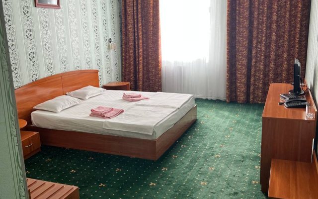 Hayat Inn