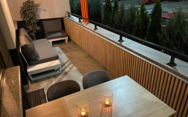 Apartment Chic by Landev