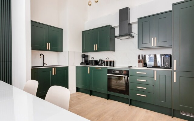 Luxury Apartment in Central London