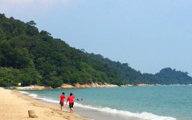Teluk Batik Holiday Apartment