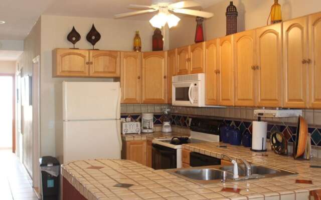 Casa Blanca 3BR CA 206 by Casago