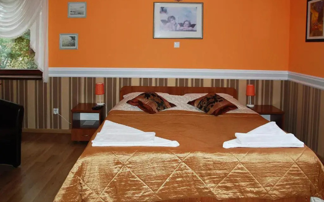 Hotel Restauracja Redos