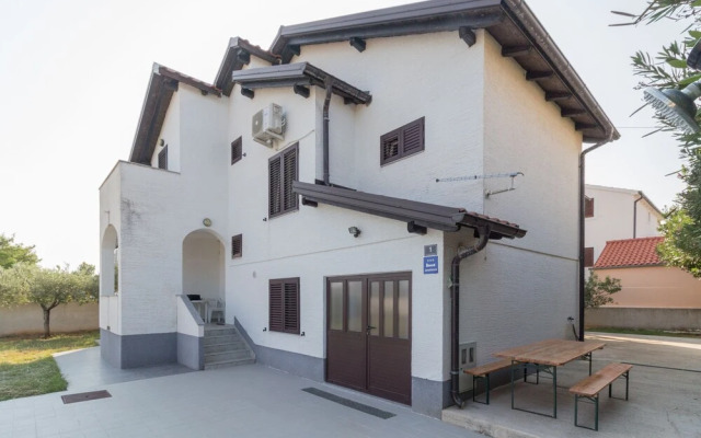 Fantastic Apartment Nika