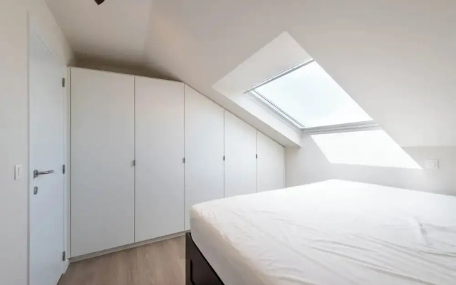 Modern Apartment Near Seabeach