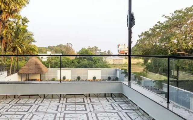 The Serene Shores - Luxury Private Villa