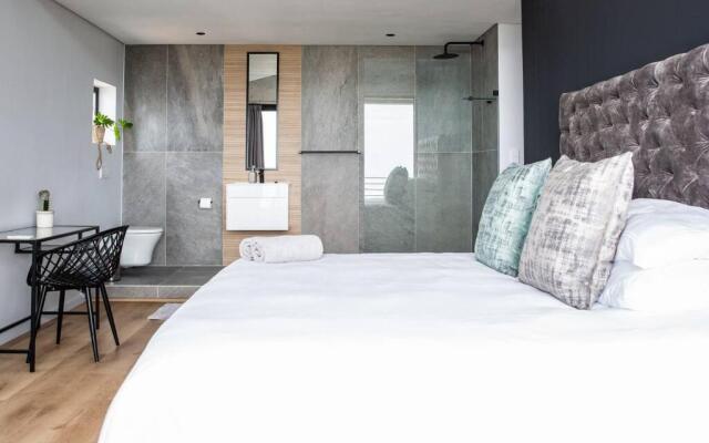 IMOYO INN Luxury Ocean View family house Sandbaai