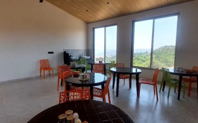 Rajapuri Caves Hills Resort