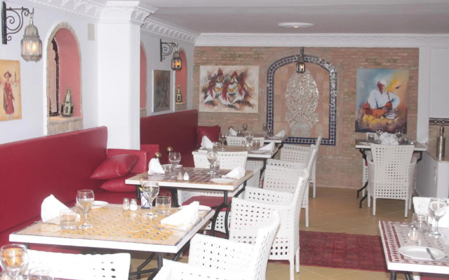 Pasta Plaza Hotel