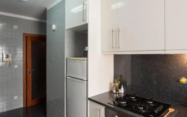 Apartament em condominio com Piscina