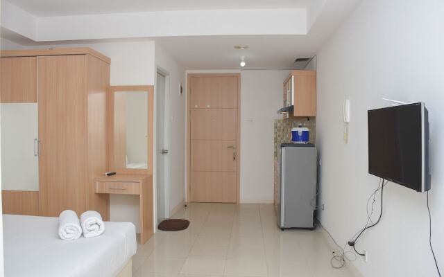 Cozy And Strategic Studio At Bassura City Apartment