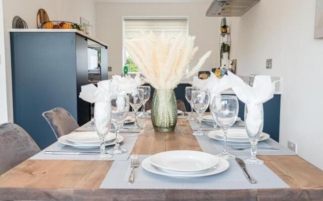 Stunning and Modern 3Bed, Town Centre Poole, Parking