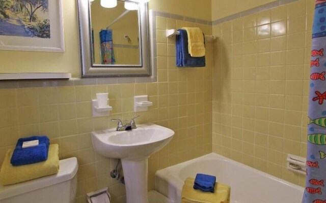 Beachouse Inn & Suites
