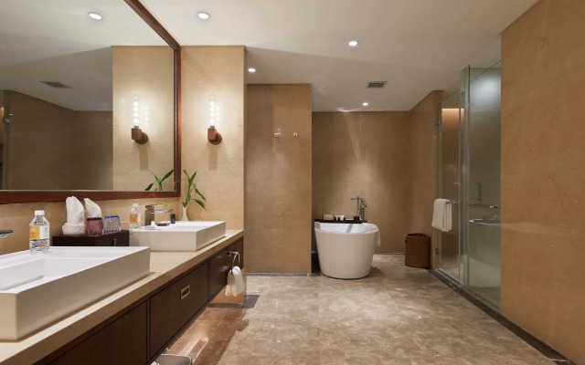 Fu Rong Ge Hotel