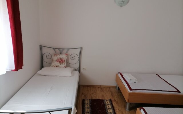 Apartment 7, First Floor