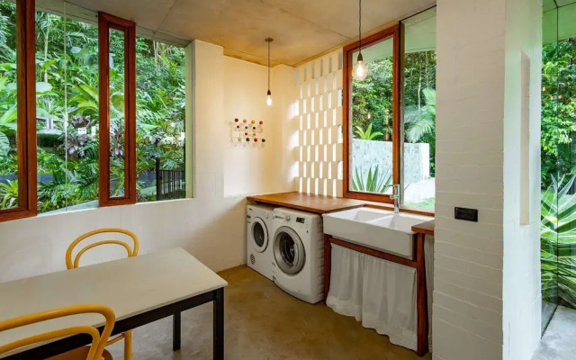 The Planchonella House - Eco Stay de Luxe