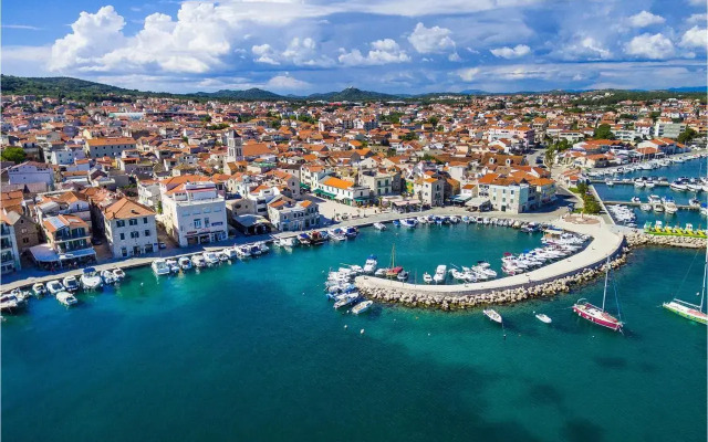 Two-Bedroom Apartment Vodice with Sea View 06