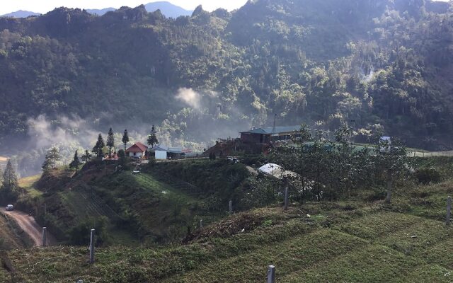 Scenic Views Farmstay & Hostel