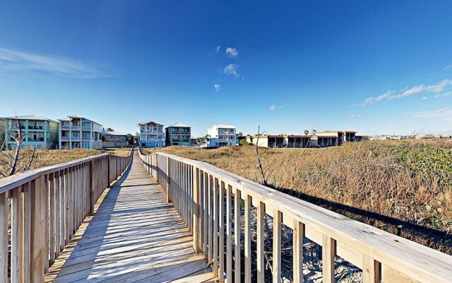 Banyan Beach House - Three Bedroom House