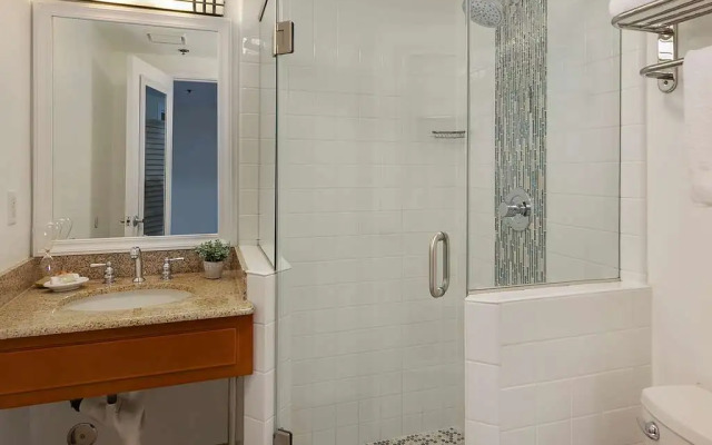 Pismo Lighthouse Suites