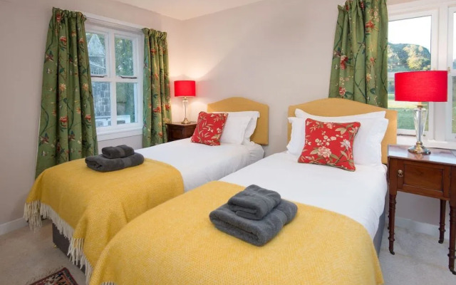 East Gatehouse Lodge