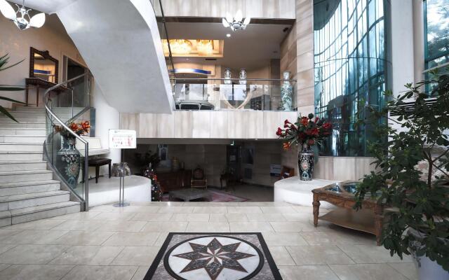 Jumunjin Hotel