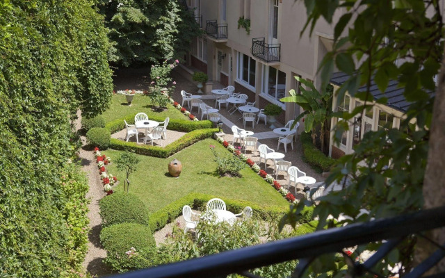 Logis Grand Hotel Montespan-Talleyrand