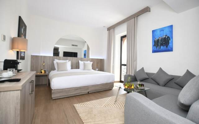 555 Hotel Clubbing Adults Only