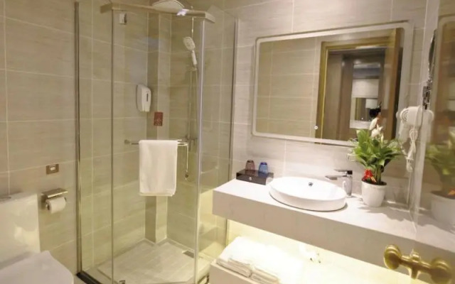GYA Taizhou Jingjiang City South Century Plaza Hotel