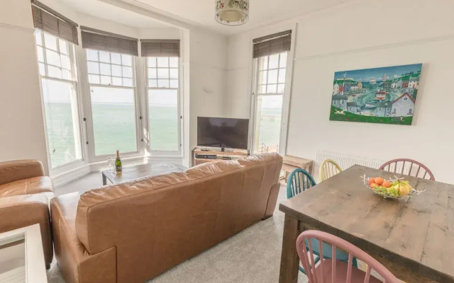 Pier View Apartment at Beach House