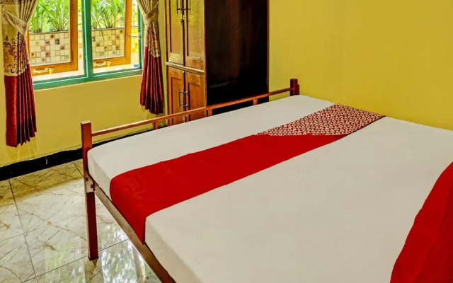 OYO 92215 Ampiran Bromo Syariah