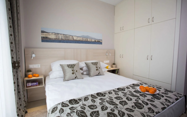 Polis Apartments