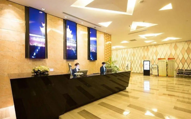 Warmly Hotel