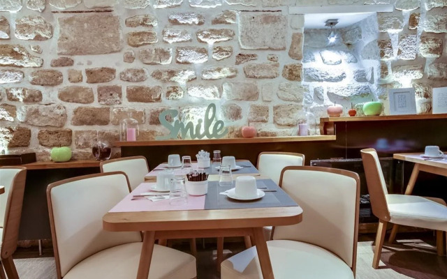 Hôtel de Bellevue Paris Gare du Nord