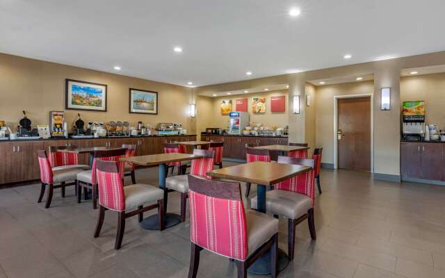 Comfort Suites Pelham Hoover I-65