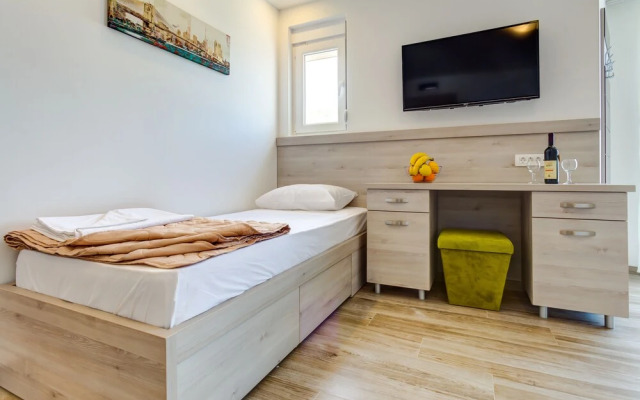 Almare apartments  Budva