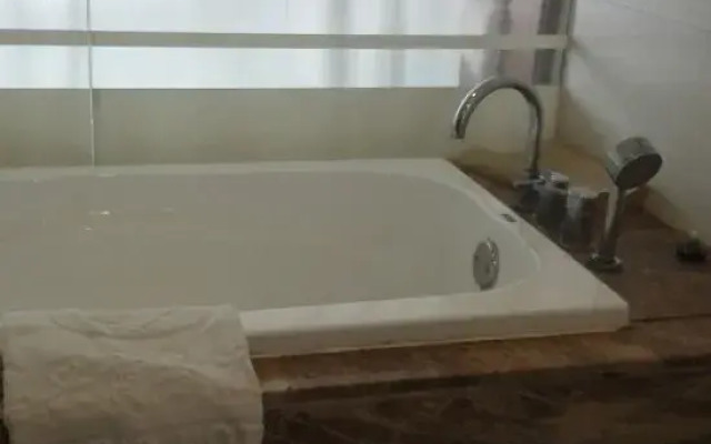 Jiaxing Hotel