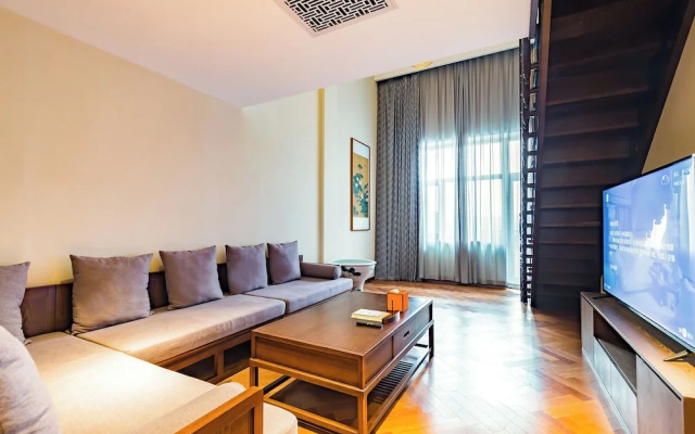 Ziyue Minghu Hotel